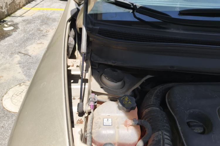 Used Jeep Cherokee 2016 2.4L Leading Edition Engine Bay Right