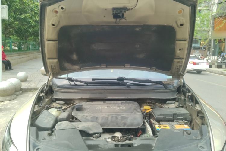 Used Jeep Cherokee 2016 2.4L Leading Edition Engine Bay