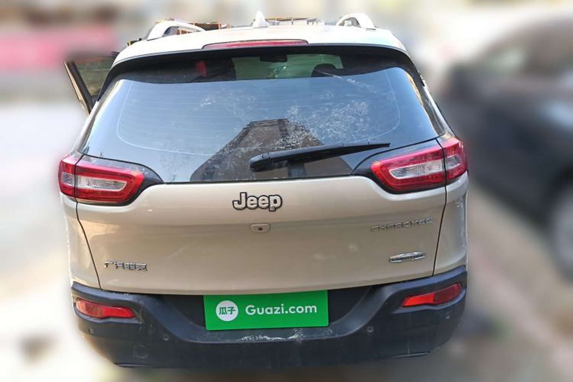 Used Jeep Cherokee 2016 2.0L Superior Edition Exterior 4
