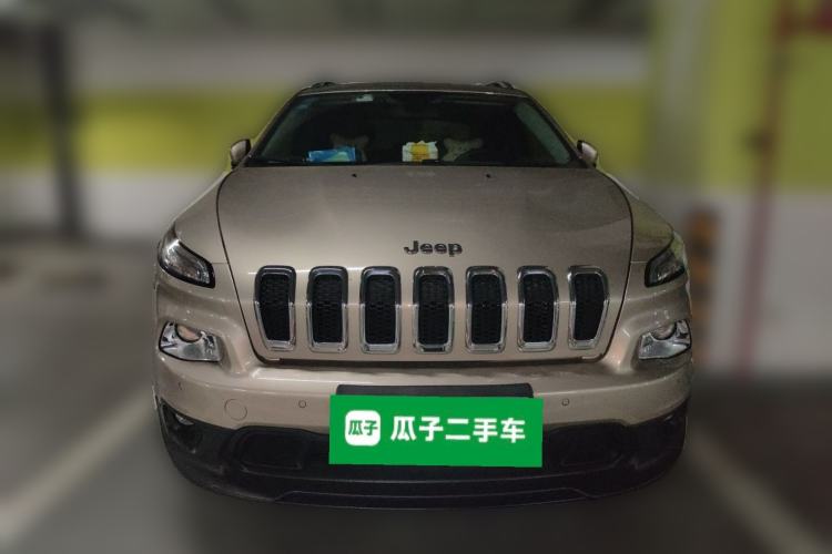 Used Jeep Cherokee 2016 2.4L Leading Smart Version Front