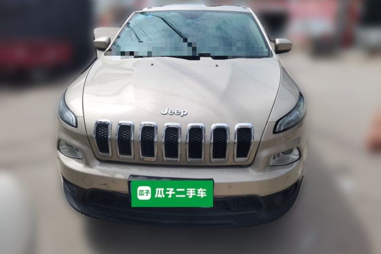 Used Jeep Cherokee 2016 2.0L Superior Edition Front