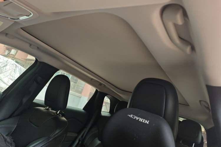 Used Jeep Cherokee 2016 2.4L Leading Edition Headliner