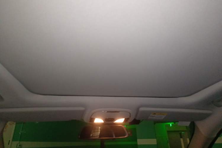 Used Jeep Cherokee 2016 2.0L Superior Edition Headliner