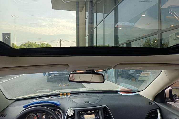 Used Jeep Cherokee 2016 2.0L Superior Edition Headliner