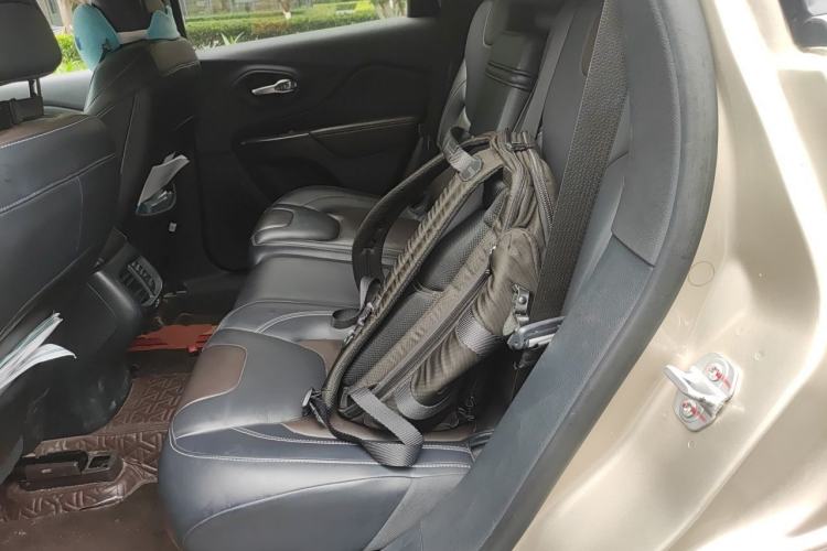 Used Jeep Cherokee 2016 2.4L Professional Smart Version Left Rear Seat