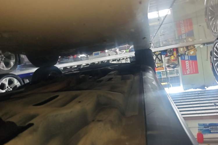 Used Jeep Cherokee 2016 2.4L Leading Edition Left Side Sill