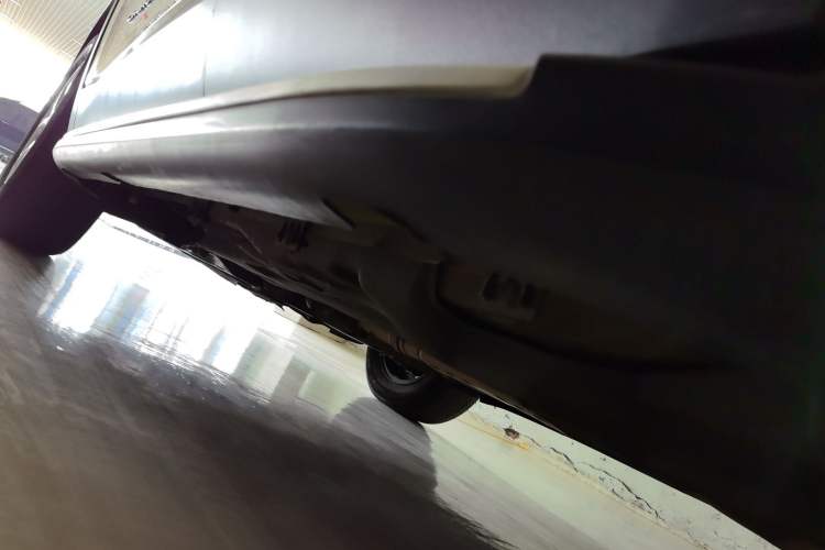 Used Jeep Cherokee 2016 2.4L Professional Smart Version Left Side Sill