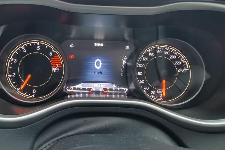 Used Jeep Cherokee 2016 2.4L Superior Edition Odometer Close Up