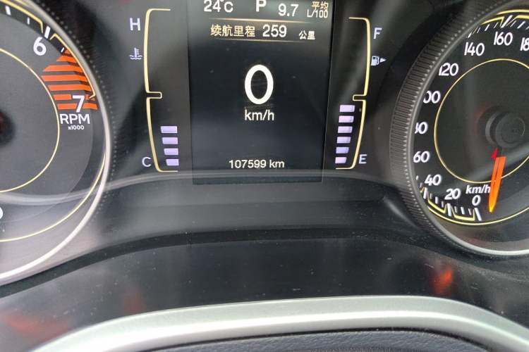Used Jeep Cherokee 2016 2.4L Leading Edition Odometer Close Up