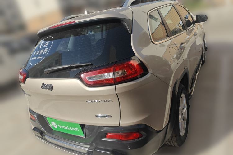 Used Jeep Cherokee 2016 2.4L Leading Edition Rear