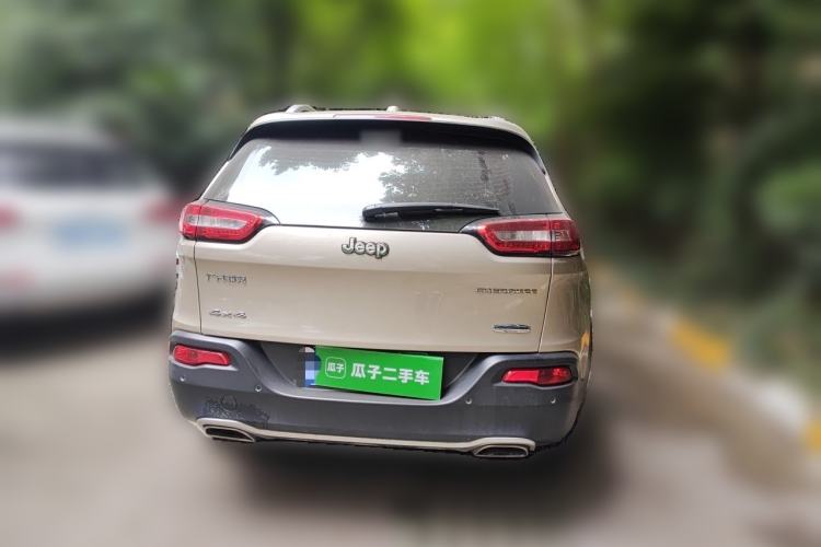 Used Jeep Cherokee 2016 2.4L Professional Edition Rear