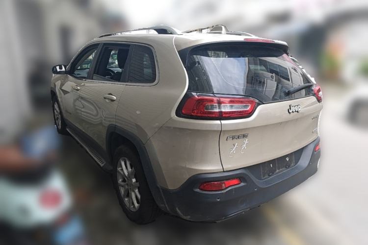 Used Jeep Cherokee 2016 2.4L Leading Edition Rear Left 45 Deg