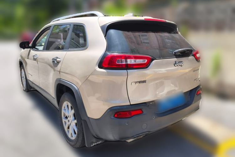 Used Jeep Cherokee 2016 2.4L Leading Edition Rear Left 45 Deg
