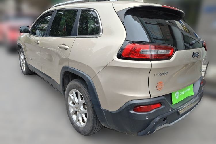 Used Jeep Cherokee 2016 2.4L Leading Edition Rear Left 45 Deg