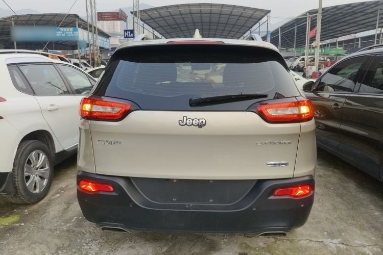 Used Jeep Cherokee 2016 2.4L Leading Edition Rear