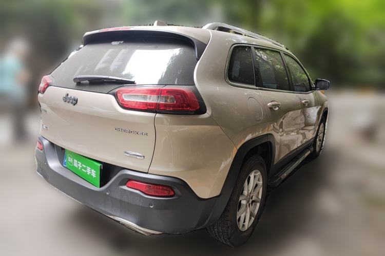 Used Jeep Cherokee 2016 2.4L Professional Edition Rear Right 45 Deg
