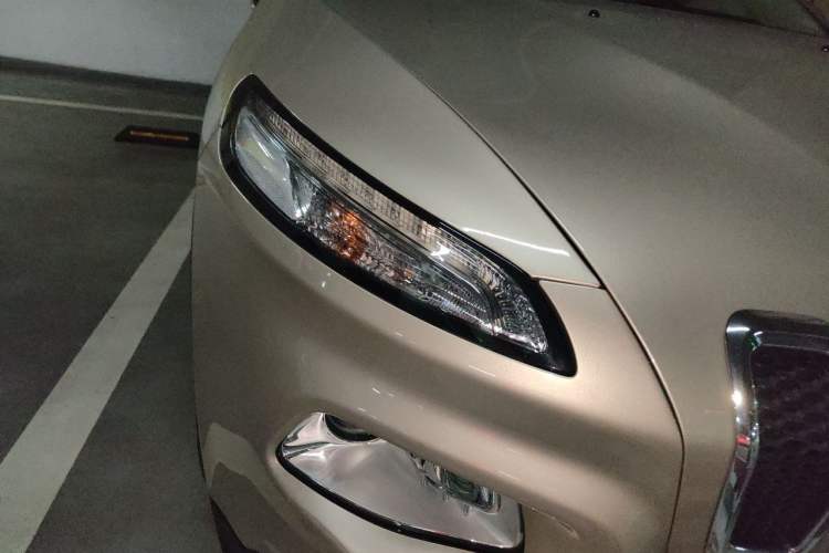 Used Jeep Cherokee 2016 2.4L Leading Smart Version Right Front Headlight