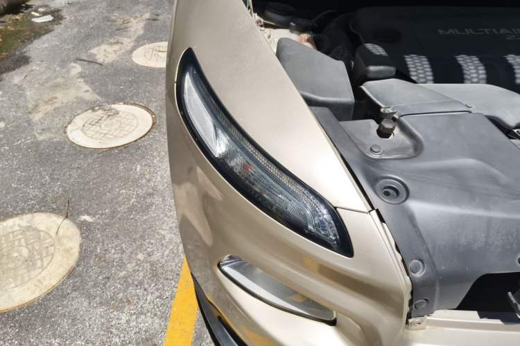 Used Jeep Cherokee 2016 2.4L Leading Edition Right Front Headlight