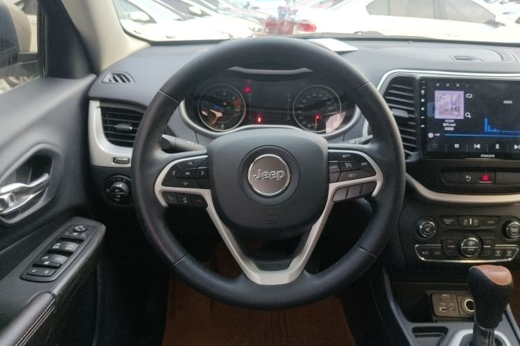 Used Jeep Cherokee 2016 2.4L Leading Edition Steering Wheel