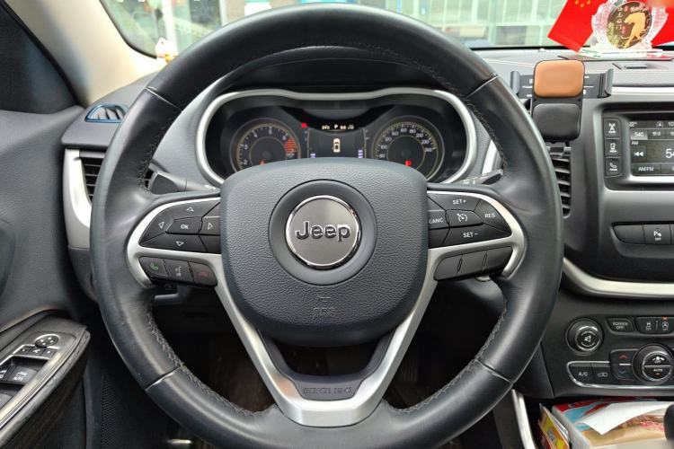 Used Jeep Cherokee 2016 2.4L Leading Edition Steering Wheel