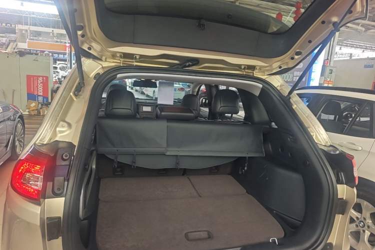 Used Jeep Cherokee 2016 2.4L Leading Edition Trunk