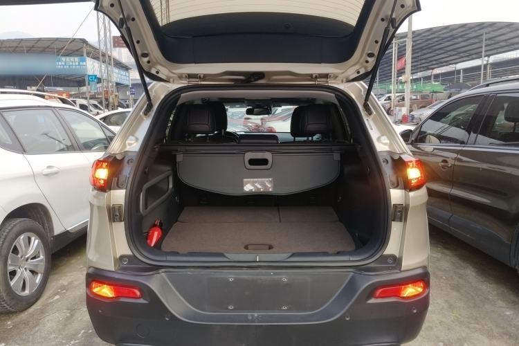 Used Jeep Cherokee 2016 2.4L Leading Edition Trunk
