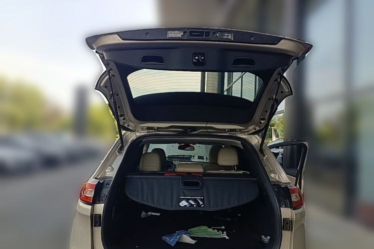 Used Jeep Cherokee 2016 2.0L Superior Edition Trunk