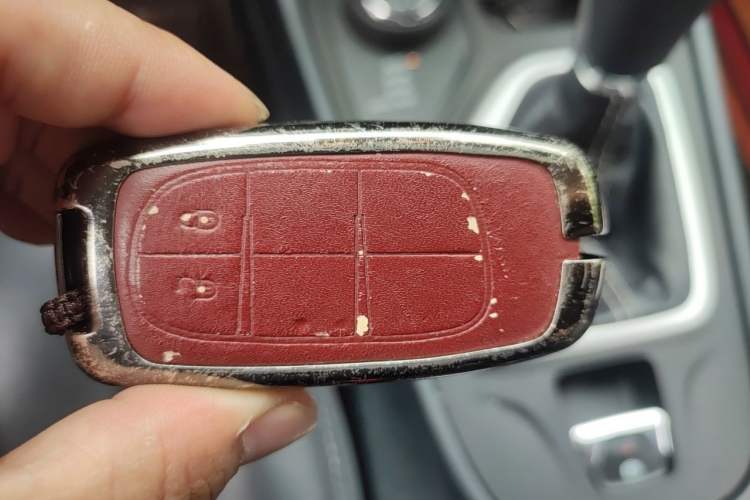 Used Jeep Cherokee 2016 2.4L Professional Smart Version Vehicle Key
