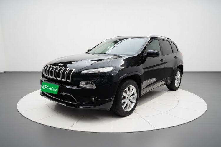 Jeep Cherokee 2017 2.4L Excellence Edition مستعملة Guazi used car, China used car export, Used car for sale, Used  cars, Cheapest cars for sale