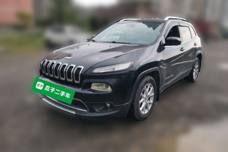 Używany Jeep Cherokee 2017 2.0L Superior Edition Guazi used car, China used car export, Used car for sale, Used cars, Cheapest cars for sale