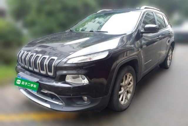 Used Jeep Cherokee 2017 2.0L Superior Edition