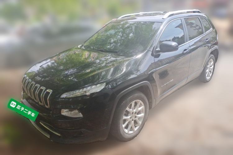 Used Jeep Cherokee 2017 2.0L Superior Edition Guazi used car, China used car export, Used car for sale, Used cars, Cheapest cars for sale