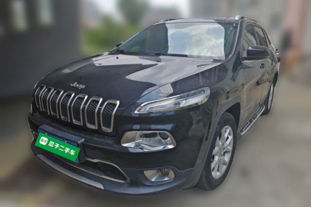 Used Jeep Cherokee 2017 2.0L Superior Edition
