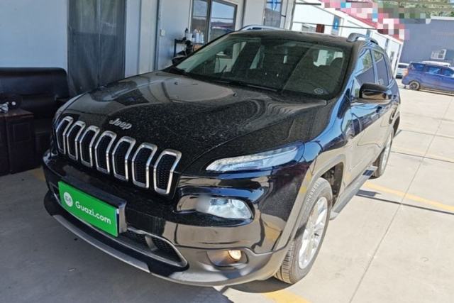 Used Jeep Cherokee 2017 2.0L Superior Edition