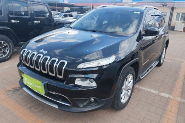 Used Jeep Cherokee 2017 2.0L Superior Edition