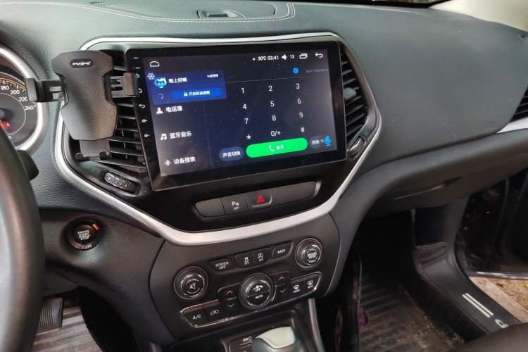 Used Jeep Cherokee 2017 2.4L Leading Edition Audio And AC Panel