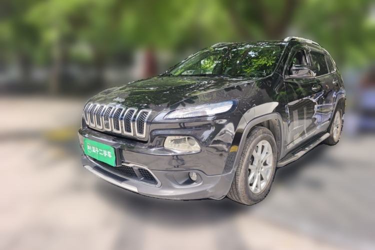 Used Jeep Cherokee 2017 2.0L Superior Edition Guazi used car, China used car export, Used car for sale, Used  cars, Cheapest cars for sale