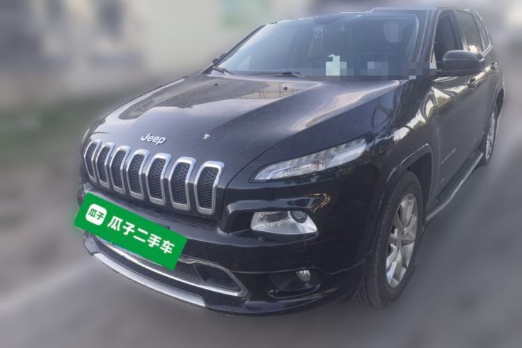 Used Jeep Cherokee 2017 2.4L Professional Smart Edition Guazi used car, China used car export, Used car for sale, Used cars, Cheapest cars for sale