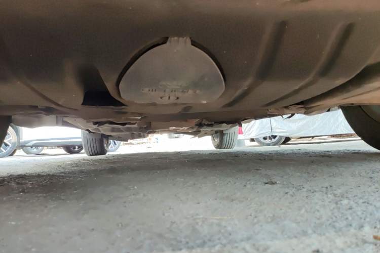Used Jeep Cherokee 2017 2.0L Superior Edition Chassis Front