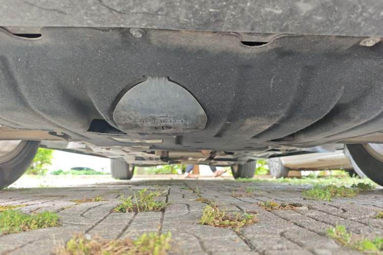 Used Jeep Cherokee 2017 2.0L Superior Edition Chassis Front