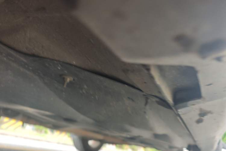 Used Jeep Cherokee 2017 2.0L Superior Edition Chassis Front Left