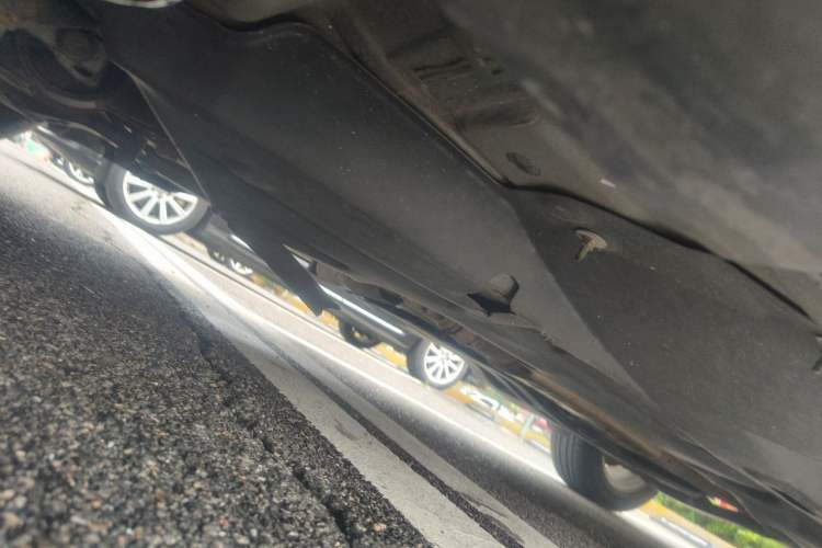 Used Jeep Cherokee 2017 2.4L Leading Smart Edition Chassis Front Left