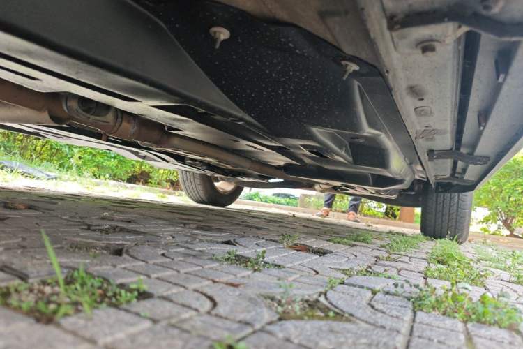 Used Jeep Cherokee 2017 2.0L Superior Edition Chassis Front Left