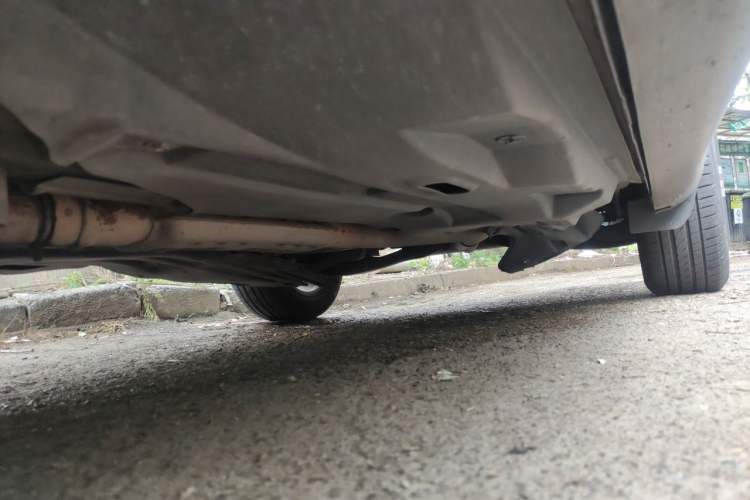 Used Jeep Cherokee 2017 2.4L Leading Smart Edition Chassis Front Left