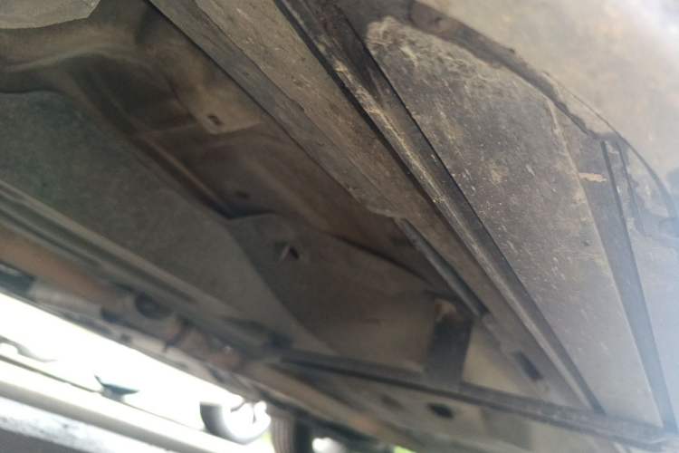 Used Jeep Cherokee 2017 2.0L Superior Edition Chassis Front Left