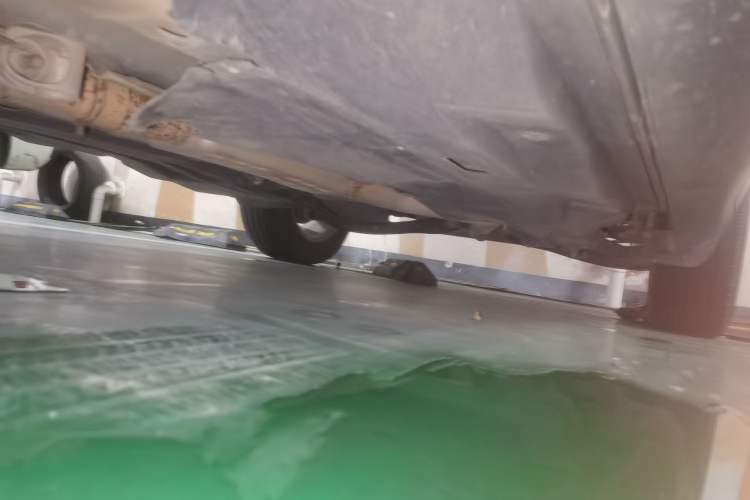 Used Jeep Cherokee 2017 2.0L Superior Edition Chassis Front Left
