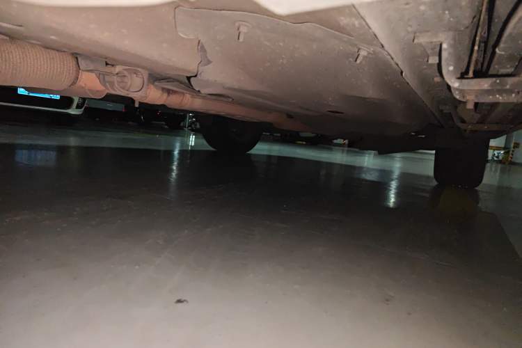 Used Jeep Cherokee 2017 2.4L Professional Edition Chassis Front Left