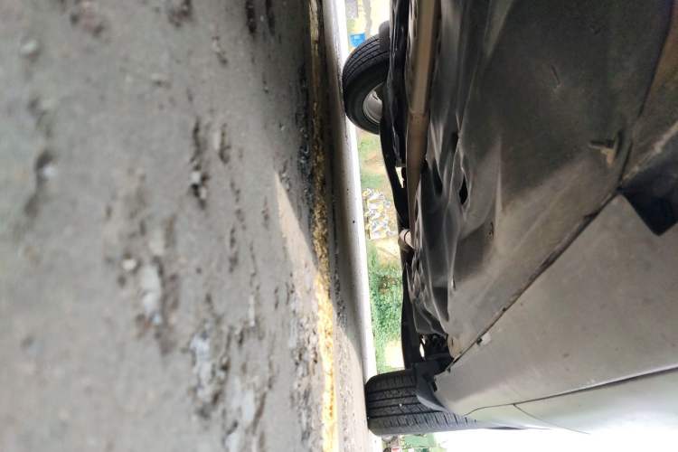 Used Jeep Cherokee 2017 2.0L Superior Edition Chassis Front Left