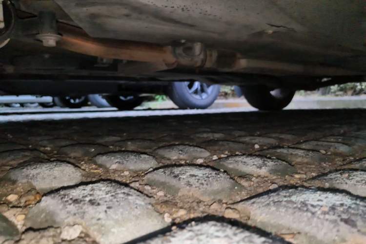 Used Jeep Cherokee 2017 2.0L Superior Edition Chassis Front Left