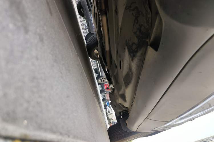 Used Jeep Cherokee 2017 2.0L Superior Edition Chassis Front Left